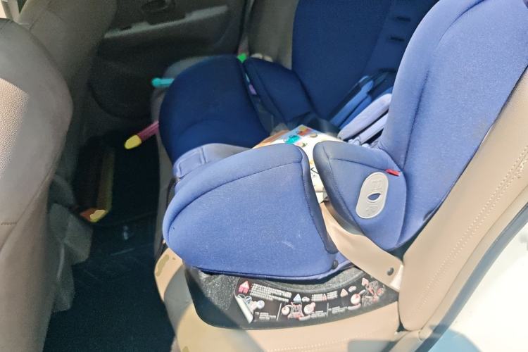 Used Nissan Sylphy 2012 Classic 1.6XE Automatic Comfort Edition Left Rear Seat