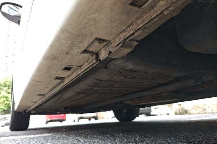Used Nissan Sylphy 2012 Classic 1.6XE Automatic Comfort Edition Left Side Sill