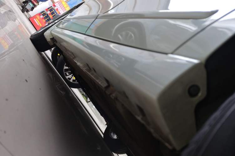Used Nissan Sylphy 2012 Classic 1.6XE Automatic Comfort Edition Left Side Sill