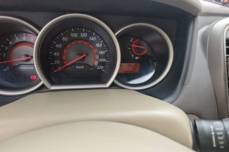 Used Nissan Sylphy 2012 Classic 1.6XE Automatic Comfort Edition Odometer Close Up