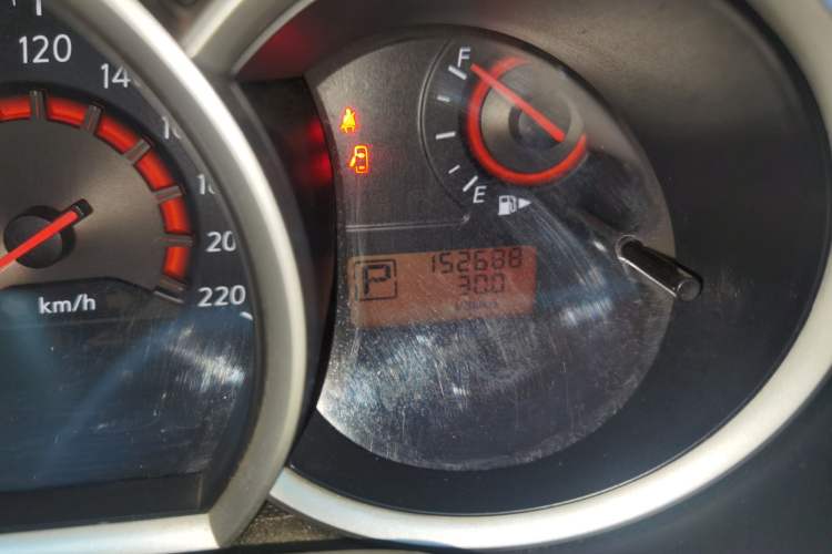 Used Nissan Sylphy 2012 Classic 1.6 XL Automatic Luxury Edition Odometer Close Up