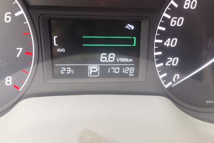 Used Nissan Sylphy 2012 1.6 XL CVT Luxury Edition Odometer Close Up