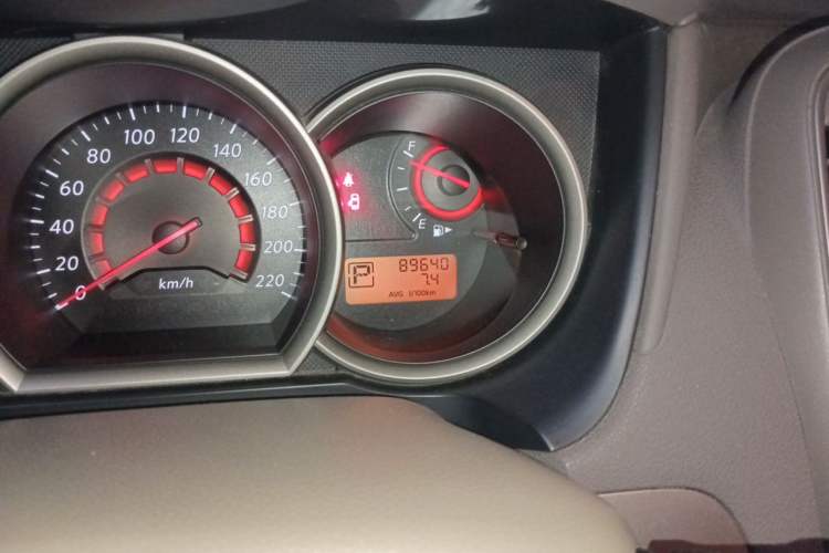 Used Nissan Sylphy 2012 Classic 1.6XE Automatic Comfort Edition Odometer Close Up