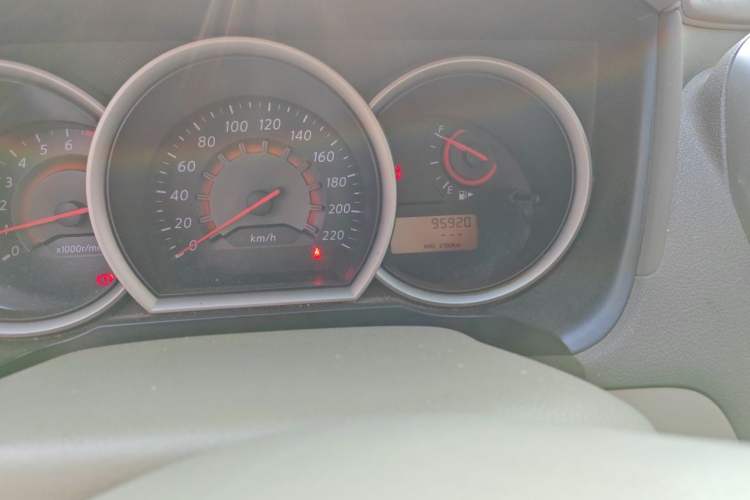 Used Nissan Sylphy 2012 Classic 1.6XE Manual Comfort Edition Odometer Close Up