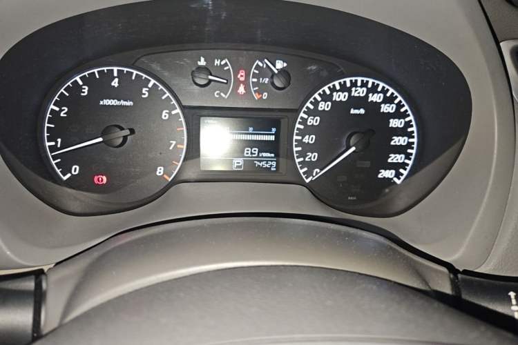 Used Nissan Sylphy 2012 1.6 XL CVT Luxury Edition Odometer Close Up