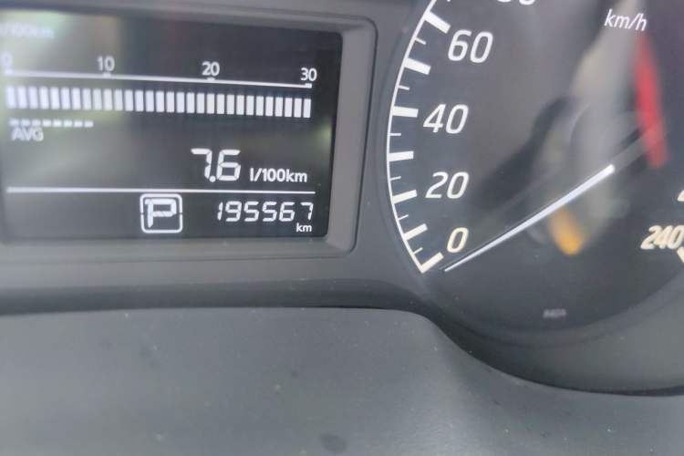 Used Nissan Sylphy 2012 1.6 XL CVT Luxury Edition Odometer Close Up