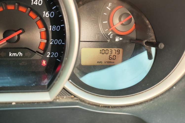Used Nissan Sylphy 2012 Classic 1.6XE Manual Comfort Edition Odometer Close Up