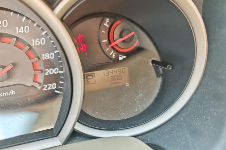 Used Nissan Sylphy 2012 Classic 1.6XE Automatic Comfort Edition Odometer Close Up