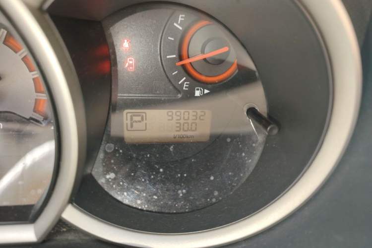 Used Nissan Sylphy 2012 Classic 1.6XE Automatic Comfort Edition Odometer Close Up