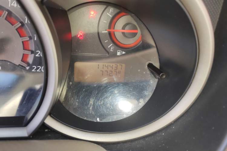 Used Nissan Sylphy 2012 Classic 1.6XE Manual Comfort Edition Odometer Close Up