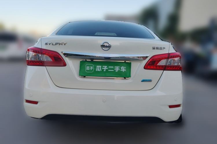 Used Nissan Sylphy 2012 1.6 XL Manual Luxury Edition Rear