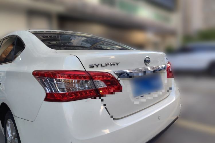 Used Nissan Sylphy 2012 1.8XL CVT Luxury Edition Rear Left 45 Deg