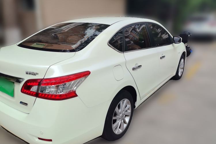 Used Nissan Sylphy 2012 1.6 XL CVT Luxury Edition Rear Right 45 Deg