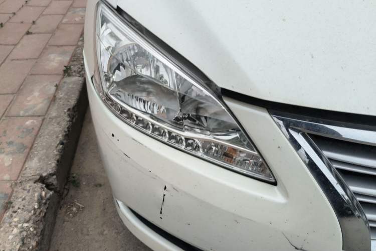 Used Nissan Sylphy 2012 1.6 XL CVT Luxury Edition Right Front Headlight