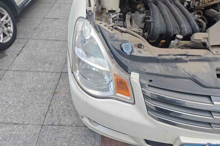 Used Nissan Sylphy 2012 Classic 1.6XE Manual Comfort Edition Right Front Headlight