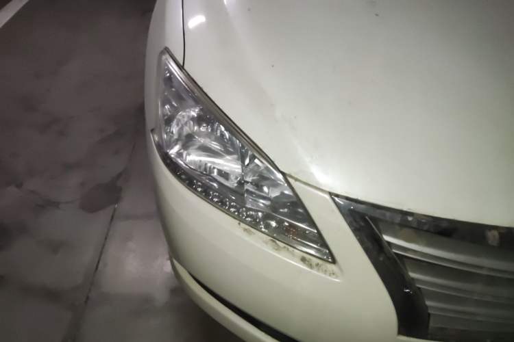 Used Nissan Sylphy 2012 1.6 XL Manual Luxury Edition Right Front Headlight