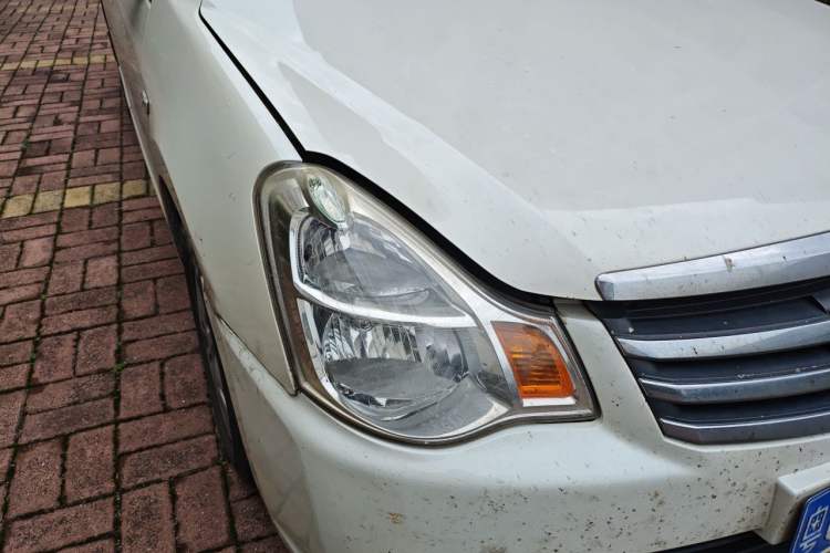Used Nissan Sylphy 2012 Classic 1.6XE Automatic Comfort Edition Right Front Headlight