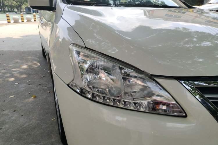 Used Nissan Sylphy 2012 1.6 XL CVT Luxury Edition Right Front Headlight