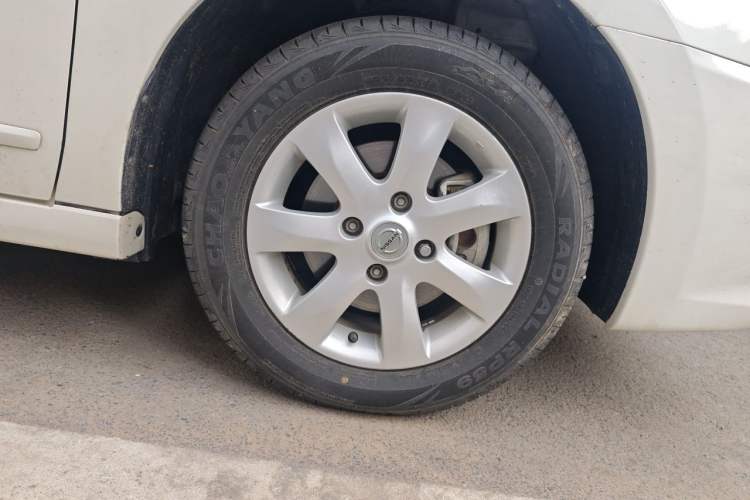 Used Nissan Sylphy 2012 Classic 1.6XE Automatic Comfort Edition Right Front Wheel Hub
