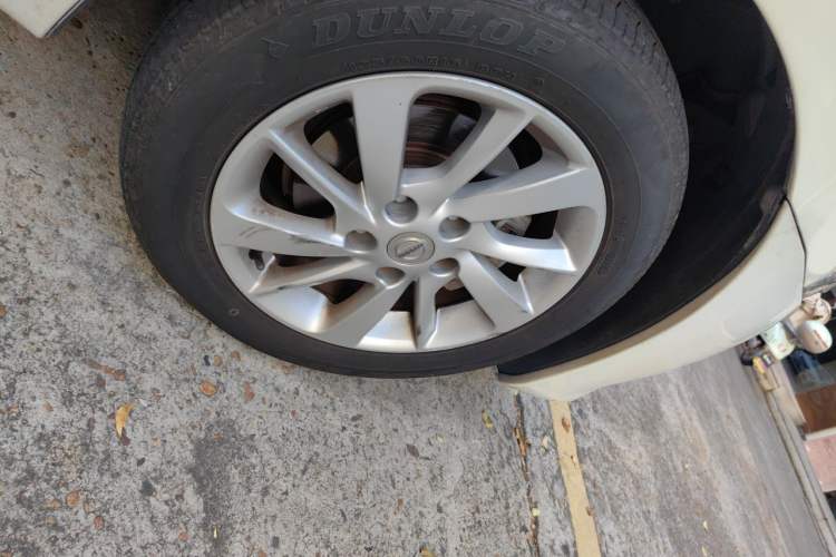 Used Nissan Sylphy 2012 1.8XL CVT Luxury Edition Right Front Wheel Hub