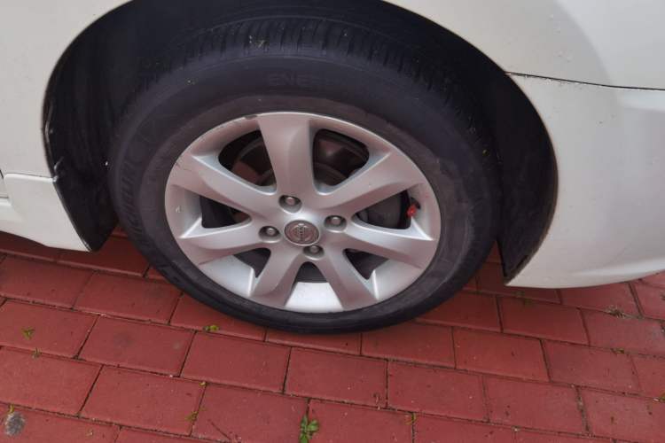 Used Nissan Sylphy 2012 Classic 1.6 XL Automatic Luxury Edition Right Front Wheel Hub