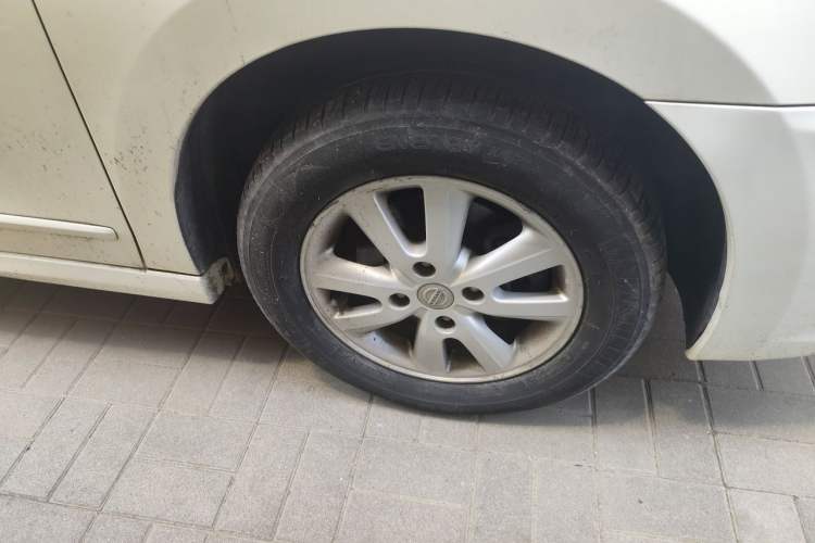 Used Nissan Sylphy 2012 Classic 1.6XE Automatic Comfort Edition Right Front Wheel Hub