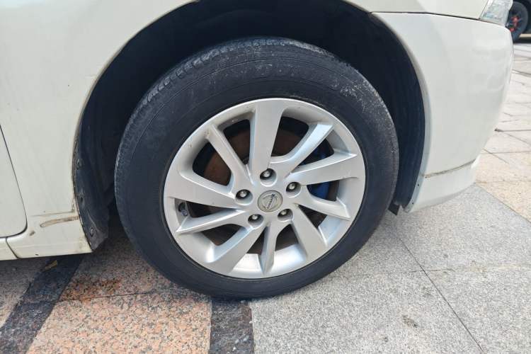 Used Nissan Sylphy 2012 1.6 XL CVT Luxury Edition Right Front Wheel Hub