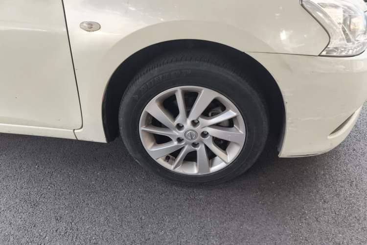Used Nissan Sylphy 2012 1.6XE CVT Comfort Edition Right Front Wheel Hub