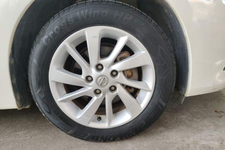 Used Nissan Sylphy 2012 1.6 XL CVT Luxury Edition Right Front Wheel Hub