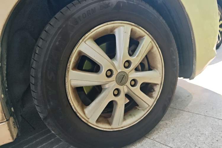 Used Nissan Sylphy 2012 Classic 1.6XE Automatic Comfort Edition Right Front Wheel Hub