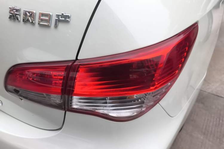 Used Nissan Sylphy 2012 Classic 1.6XE Automatic Comfort Edition Right Rear Taillight