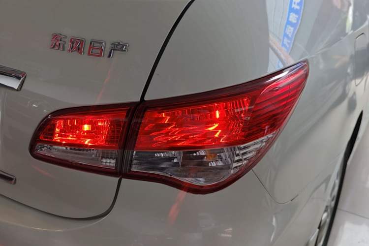 Used Nissan Sylphy 2012 Classic 1.6XE Automatic Comfort Edition Right Rear Taillight