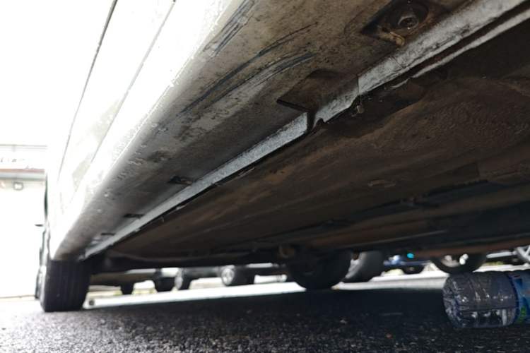 Used Nissan Sylphy 2012 Classic 1.6XE Automatic Comfort Edition Right Side Sill