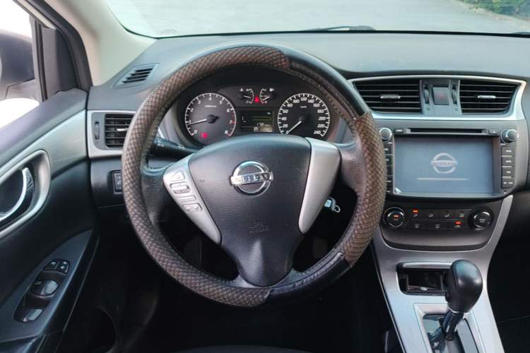 Used Nissan Sylphy 2012 1.6 XL CVT Luxury Edition Steering Wheel