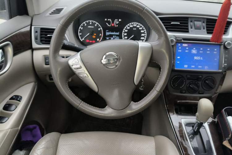 Used Nissan Sylphy 2012 1.6 XL CVT Luxury Edition Steering Wheel