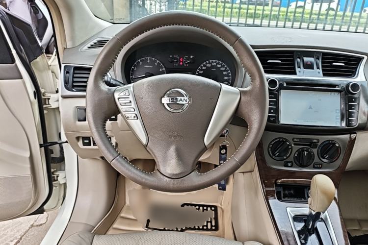 Used Nissan Sylphy 2012 1.6 XL CVT Luxury Edition Steering Wheel