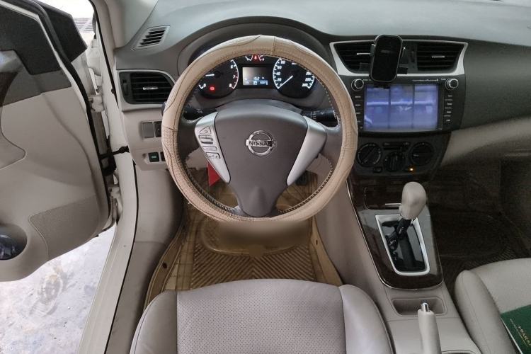 Used Nissan Sylphy 2012 1.6 XL CVT Luxury Edition Steering Wheel