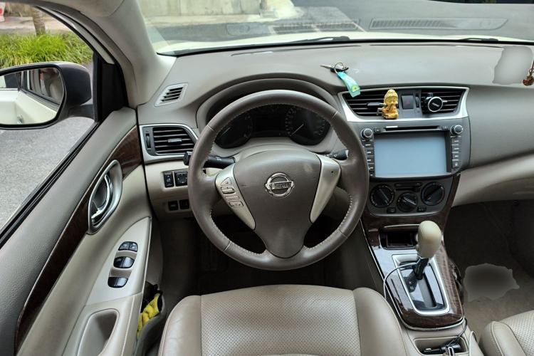 Used Nissan Sylphy 2012 1.6 XL CVT Luxury Edition Steering Wheel