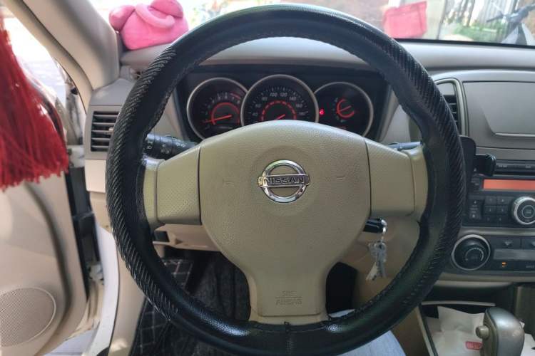 Used Nissan Sylphy 2012 Classic 1.6XE Automatic Comfort Edition Steering Wheel
