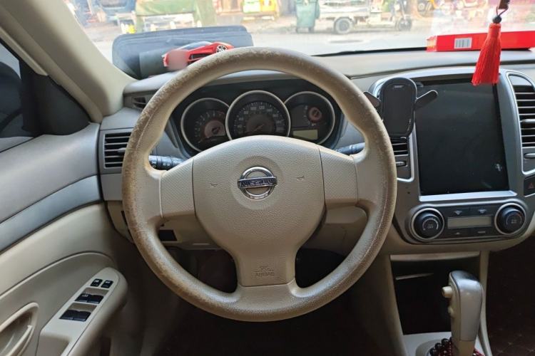 Used Nissan Sylphy 2012 Classic 1.6 XL Automatic Luxury Edition Steering Wheel