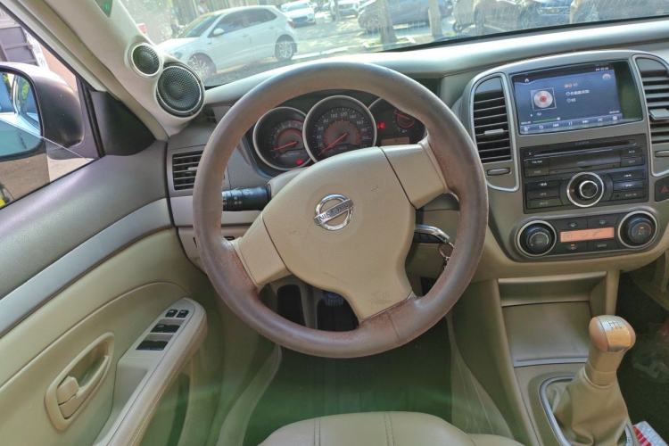 Used Nissan Sylphy 2012 Classic 1.6XE Manual Comfort Edition Steering Wheel