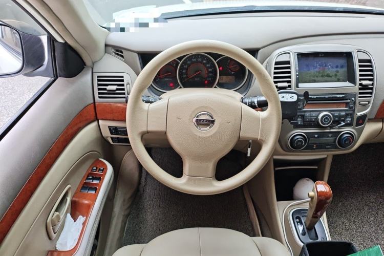 Used Nissan Sylphy 2012 Classic 1.6XE Automatic Comfort Edition Steering Wheel