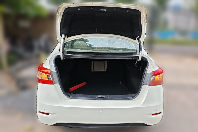 Used Nissan Sylphy 2012 1.6 XL CVT Luxury Edition Trunk