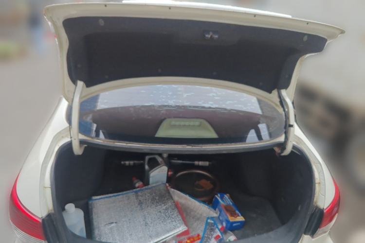 Used Nissan Sylphy 2012 Classic 1.6XE Manual Comfort Edition Trunk
