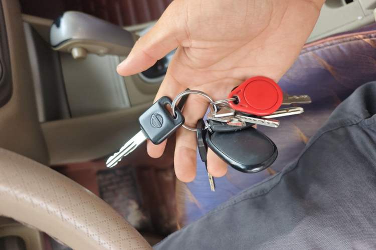 Used Nissan Sylphy 2012 Classic 1.6XE Automatic Comfort Edition Vehicle Key