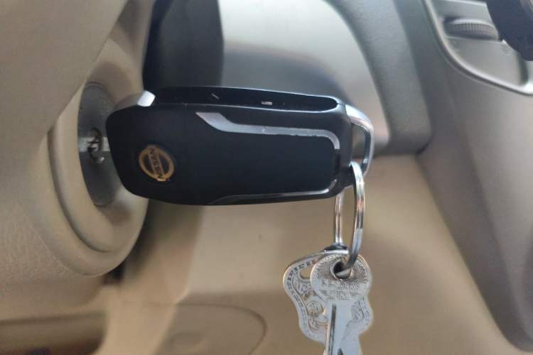 Used Nissan Sylphy 2012 Classic 1.6XE Automatic Comfort Edition Vehicle Key