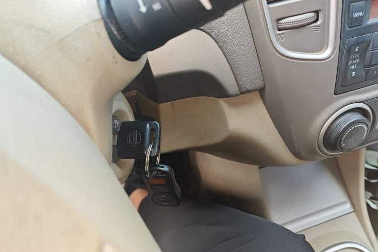 Used Nissan Sylphy 2012 Classic 1.6XE Manual Comfort Edition Vehicle Key