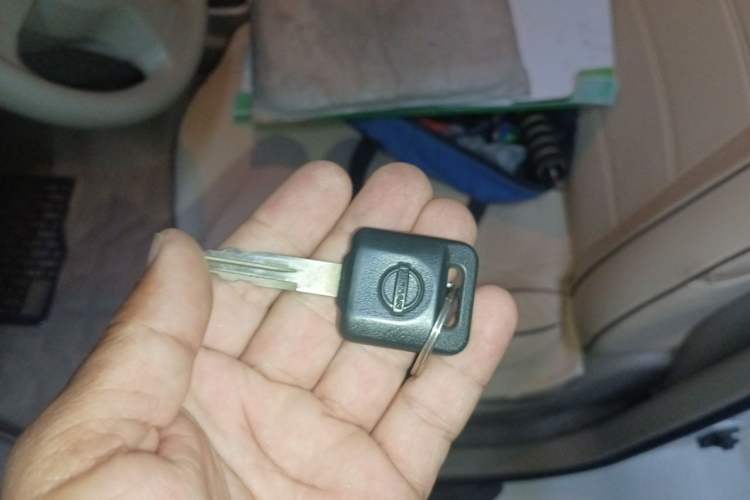 Used Nissan Sylphy 2012 Classic 1.6XE Automatic Comfort Edition Vehicle Key
