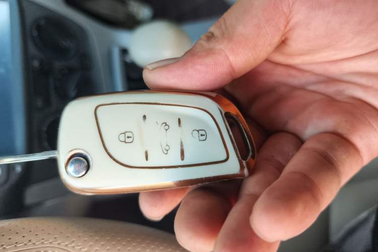 Used Nissan Sylphy 2012 1.6XE CVT Comfort Edition Vehicle Key