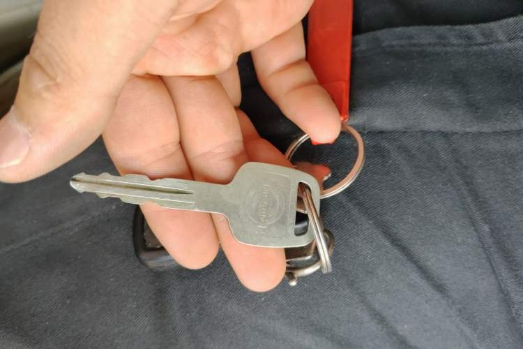 Used Nissan Sylphy 2012 Classic 1.6XE Manual Comfort Edition Vehicle Key